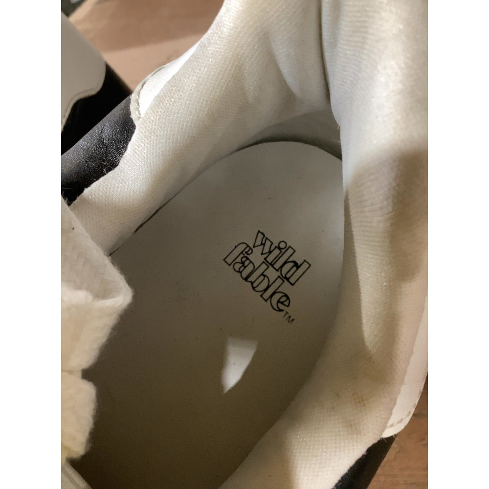 Lot # 433 Wild Fable Low Top Sneakers $35.00