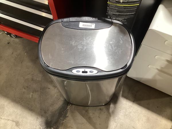 Lot # 2155 13.2Gal Rectangular Motion Sensor Trash Can $100