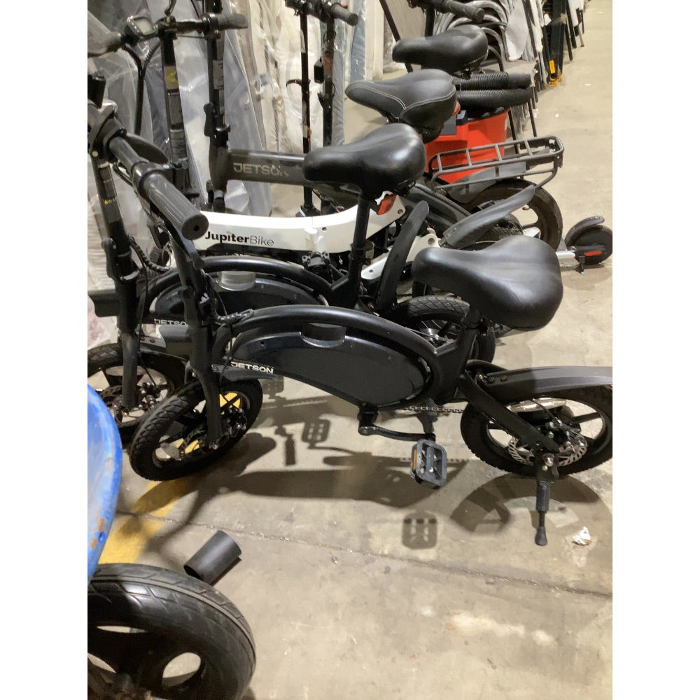 Lot # 2384 Jupiter Bike $400.00