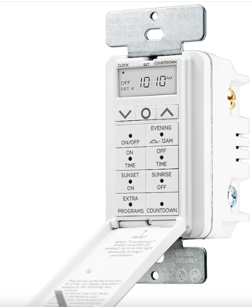 Lot # 1353 Utilitech SunSmart 7-Day In-wall Digital Timer $34.98