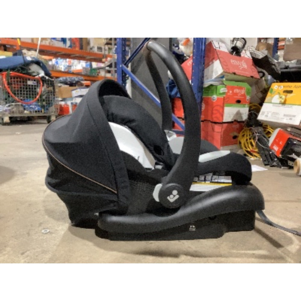Lot # 632 Maxi-Cosi Infant Car Seat $180
