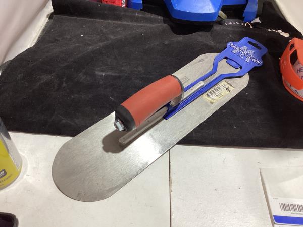 Lot # 206 Marshalltown Pool Trowel, 16 x 4 1/2 inches, Concrete, DuraSoft Handle, XtraLite Mount, Made in The USA SP16SD