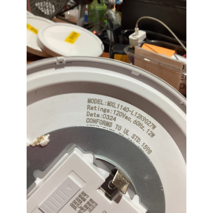 Lot # 1457 LED Panel Light - MXL1140-L12K9027W $25