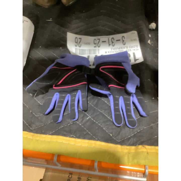 Lot # 1500 HEAD Gloves $10.00