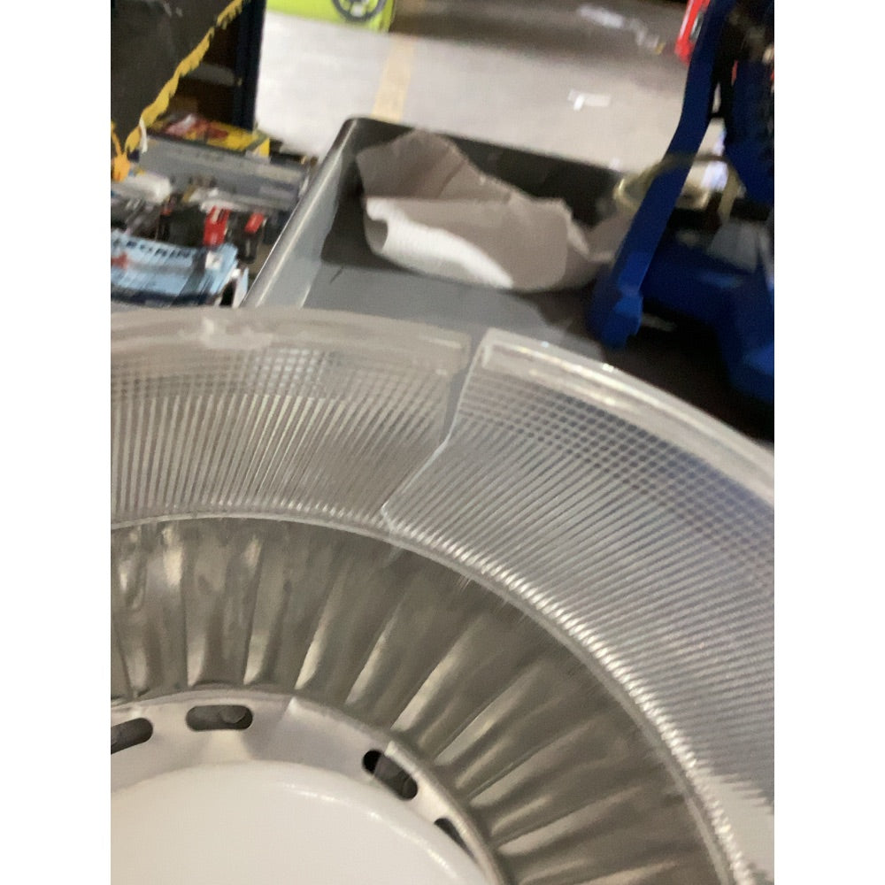 Lot # 836 Lithonia Lighting OALS10LED120PELP Luminaire $65.00