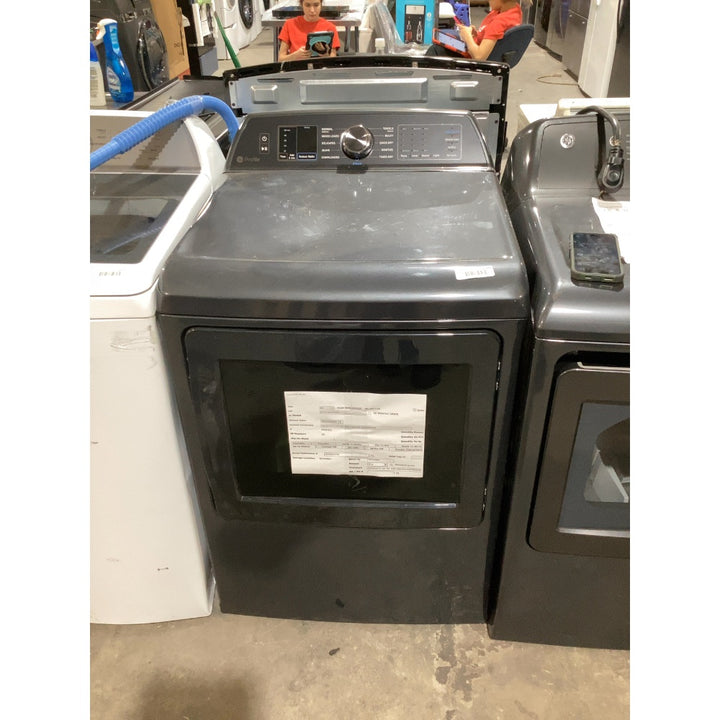 Lot # 2370 GE PTD70EBPTDG Electric Dryer $750