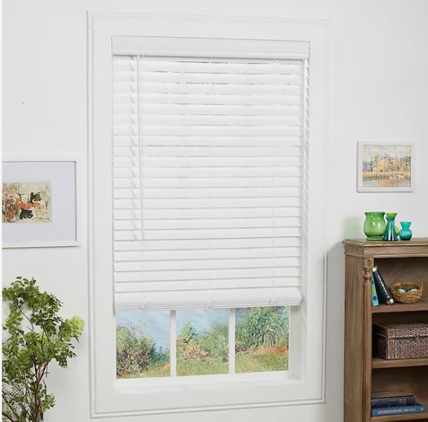 Lot # 148 White Faux Wood Blinds $45