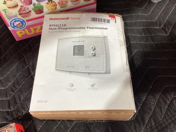 Lot # 52 Honeywell Home Non-Programmable Thermostat $31