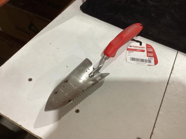 Lot # 575 Corona ComfortGEL Transplanter Trowel