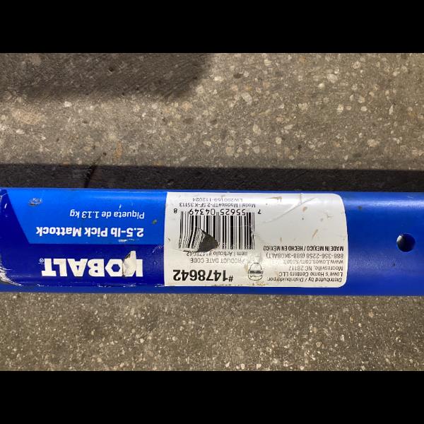 Lot # 1414 Kobalt 2.5-lb Pick Mattock MP1080MATT2.5-13 $25