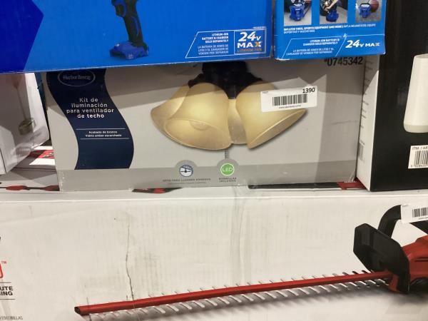 Lot # 1390 Harbor Breeze Ceiling Fan Light Kit $38