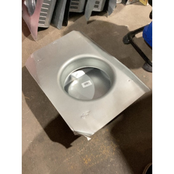 Lot # 716 Valterra RVG55066 WMD Waste Water Holding Tank $125