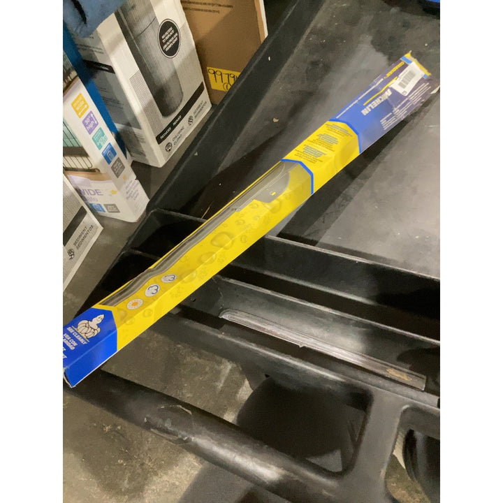 Lot # 62 MICHELIN Guardian Beam Wiper Blades $28.75