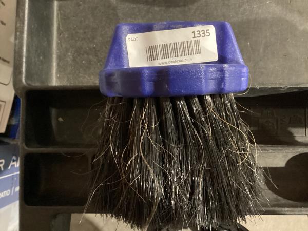 Lot # 1335 MARSHALLTOWN Single Texture Brushes $32