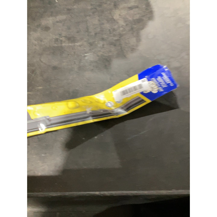 Lot # 50 Michelin Guardian Beam Wiper Blade $14.99