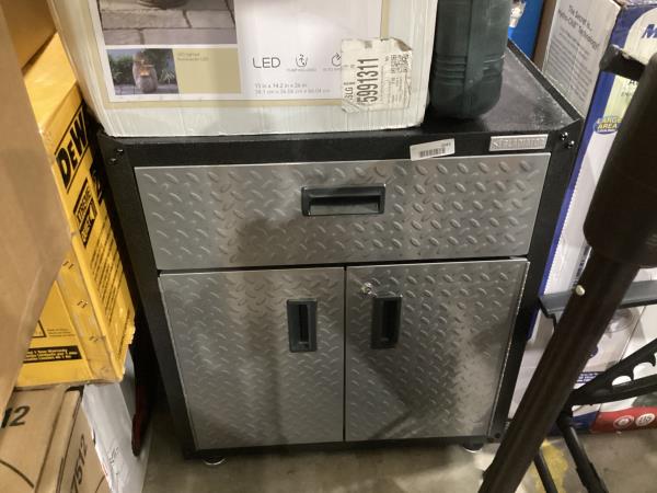 Lot # 2043 Gladiator 3/4 - Door Modular GearBox $330