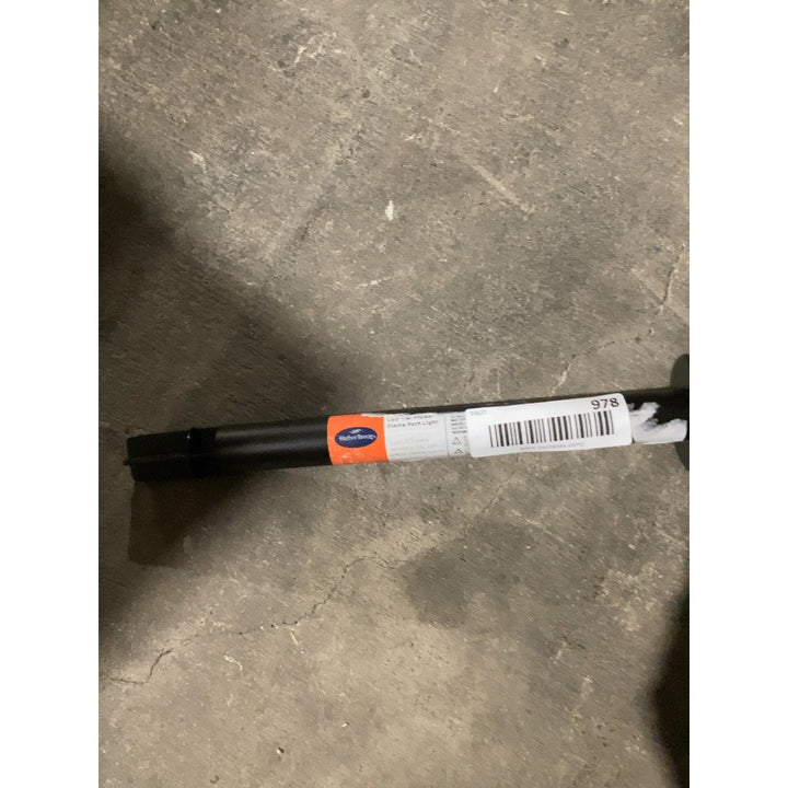 Lot # 978 Harbor Breeze Path Light $15.00