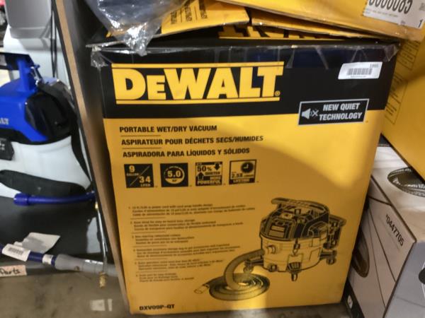 Lot # 1995 DEWALT  9-Gal 5 HP Corded Wet/Dry Shop Vacuum $129