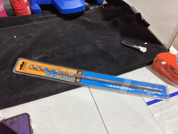 Lot # 236 Spyder Stinger 1/2"x16" Woodboring Spade Drill Bit
